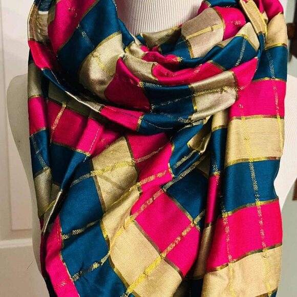 NWT Striped Handcrafted Scarf by Sana – 91x186 cm - Picture 13 of 14